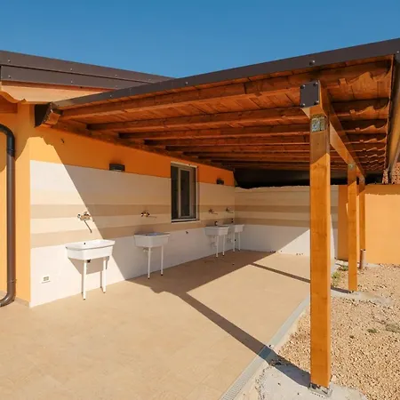 Agricamping Le Corniole Camping Affi
