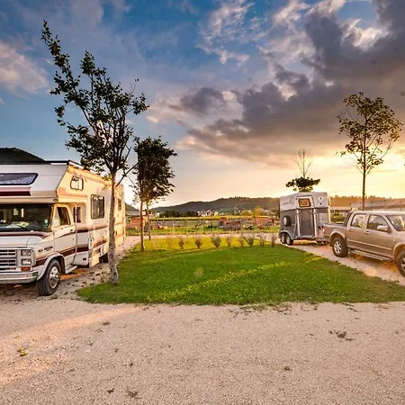 Agricamping Le Corniole Camping Affi